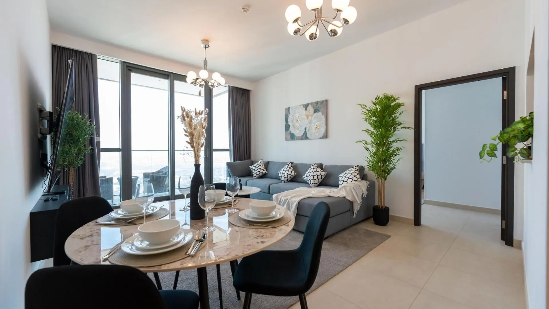 Skylight Two Bedroom Downton Views 1 Direct Access To Dubai Mall Apartment