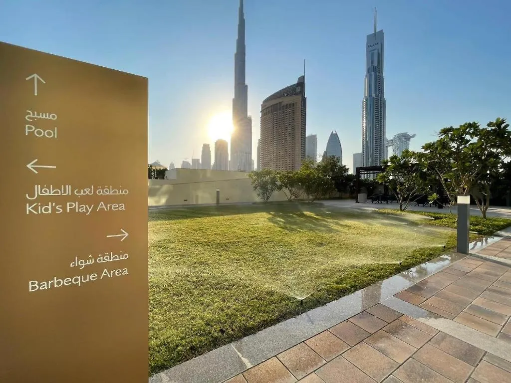 Skylight Two Bedroom Downton Views 1 Direct Access To Dubai Mall 0*,
