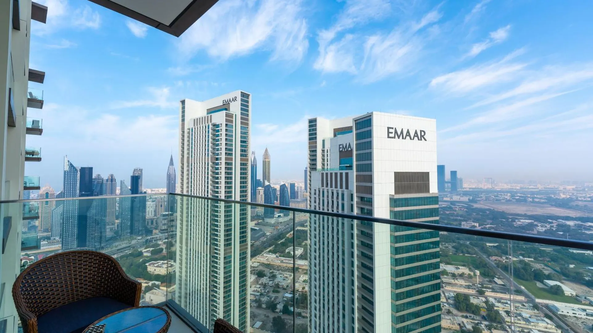 Skylight Two Bedroom Downton Views 1 Direct Access To Dubai Mall